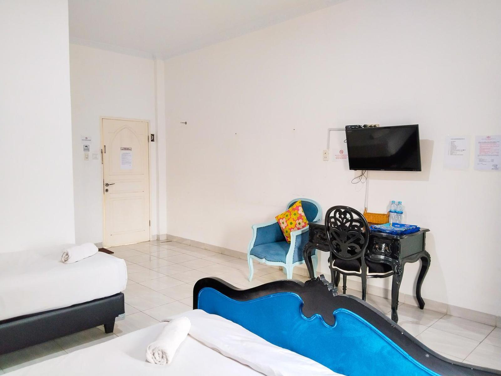Grand Shaqilla Syariah Hotel Deli Tua Екстериор снимка