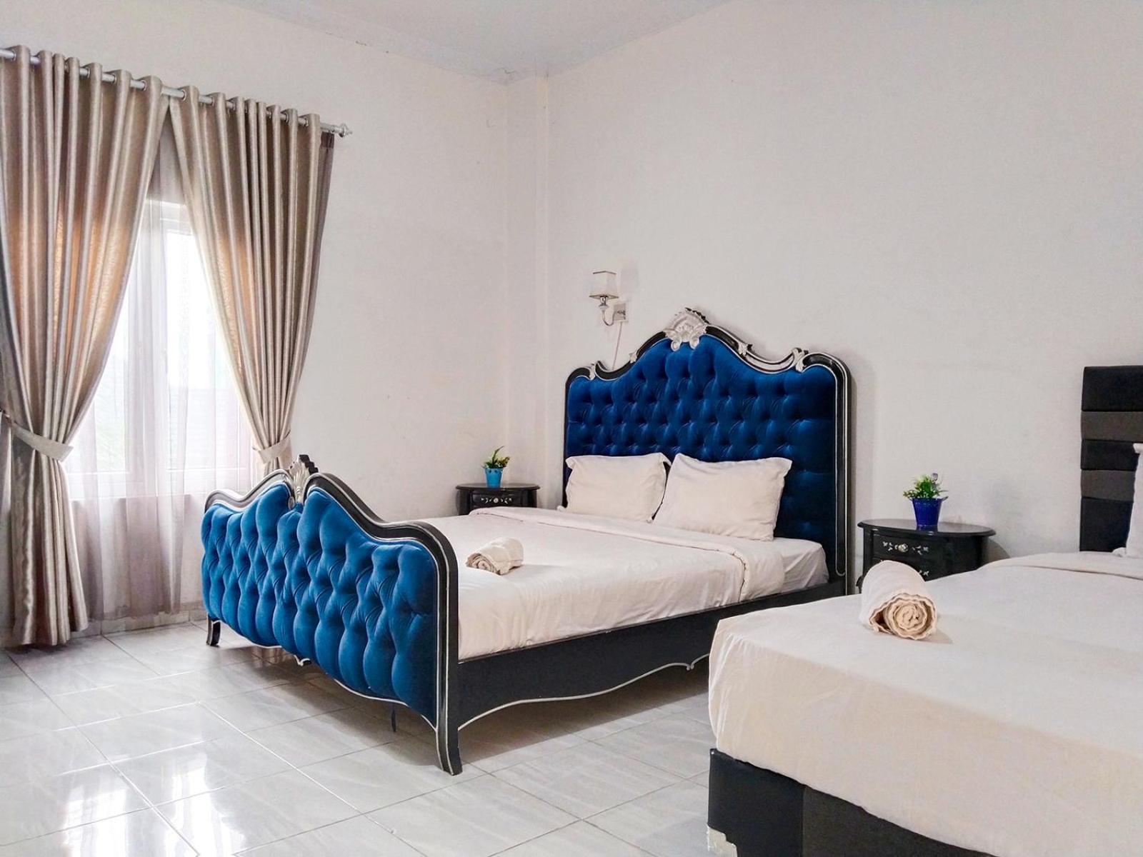 Grand Shaqilla Syariah Hotel Deli Tua Екстериор снимка