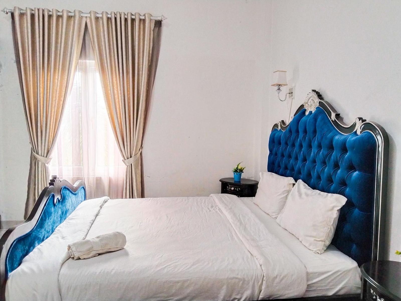 Grand Shaqilla Syariah Hotel Deli Tua Екстериор снимка