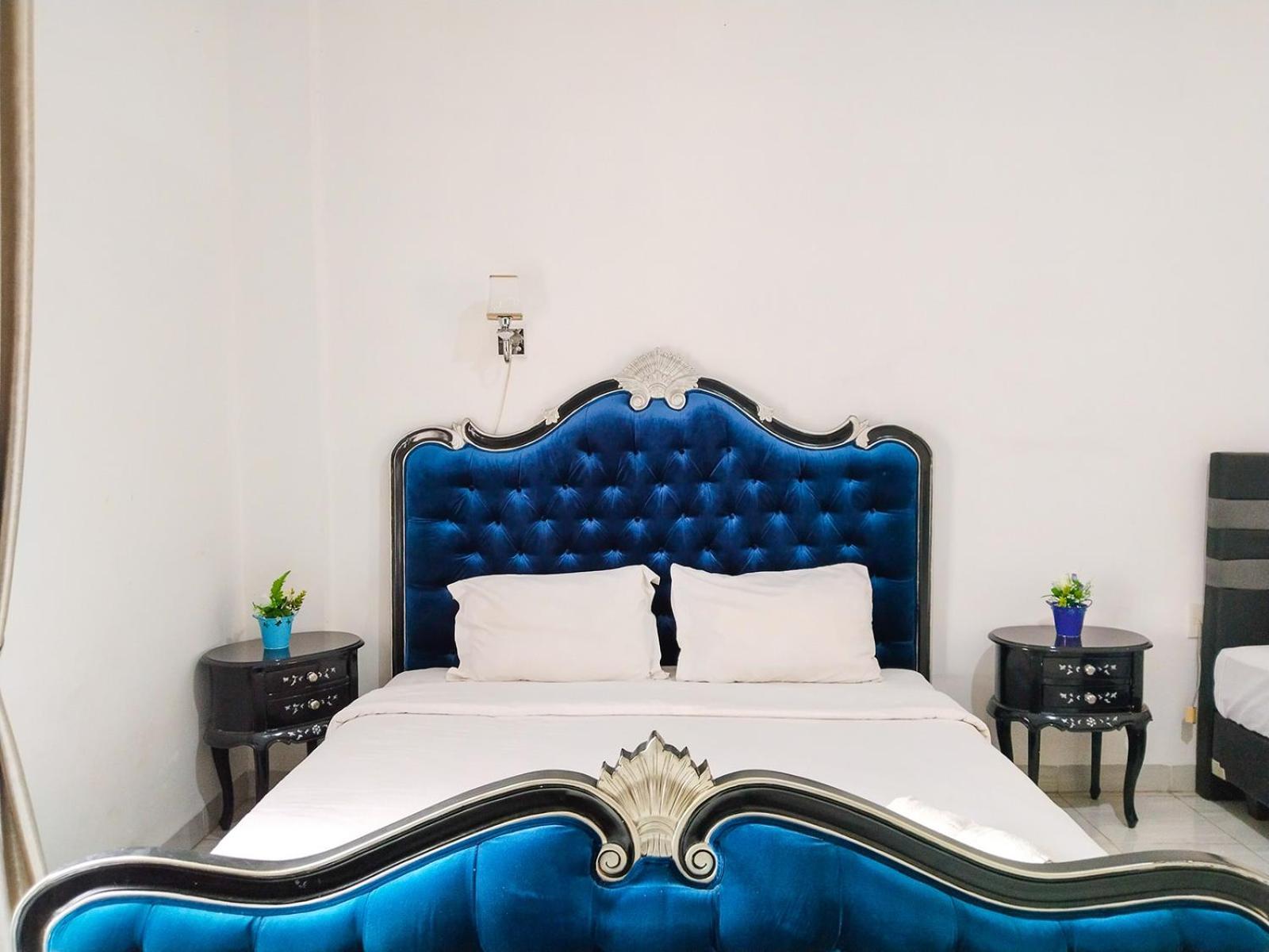 Grand Shaqilla Syariah Hotel Deli Tua Екстериор снимка