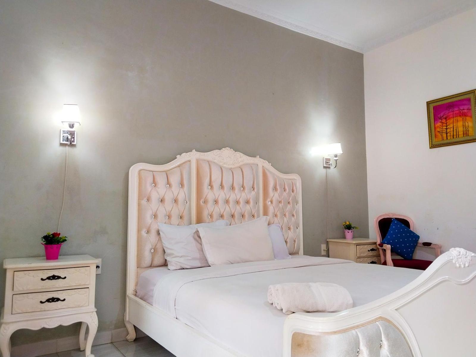 Grand Shaqilla Syariah Hotel Deli Tua Екстериор снимка