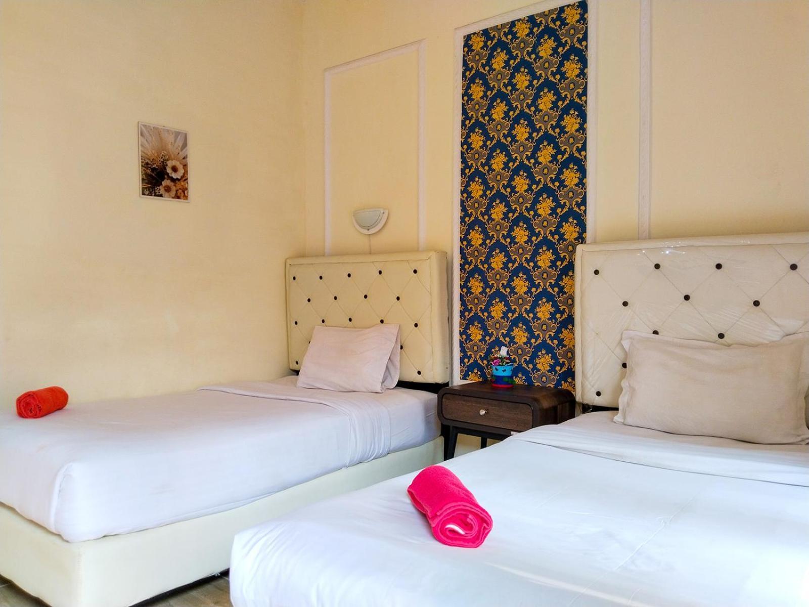 Grand Shaqilla Syariah Hotel Deli Tua Екстериор снимка