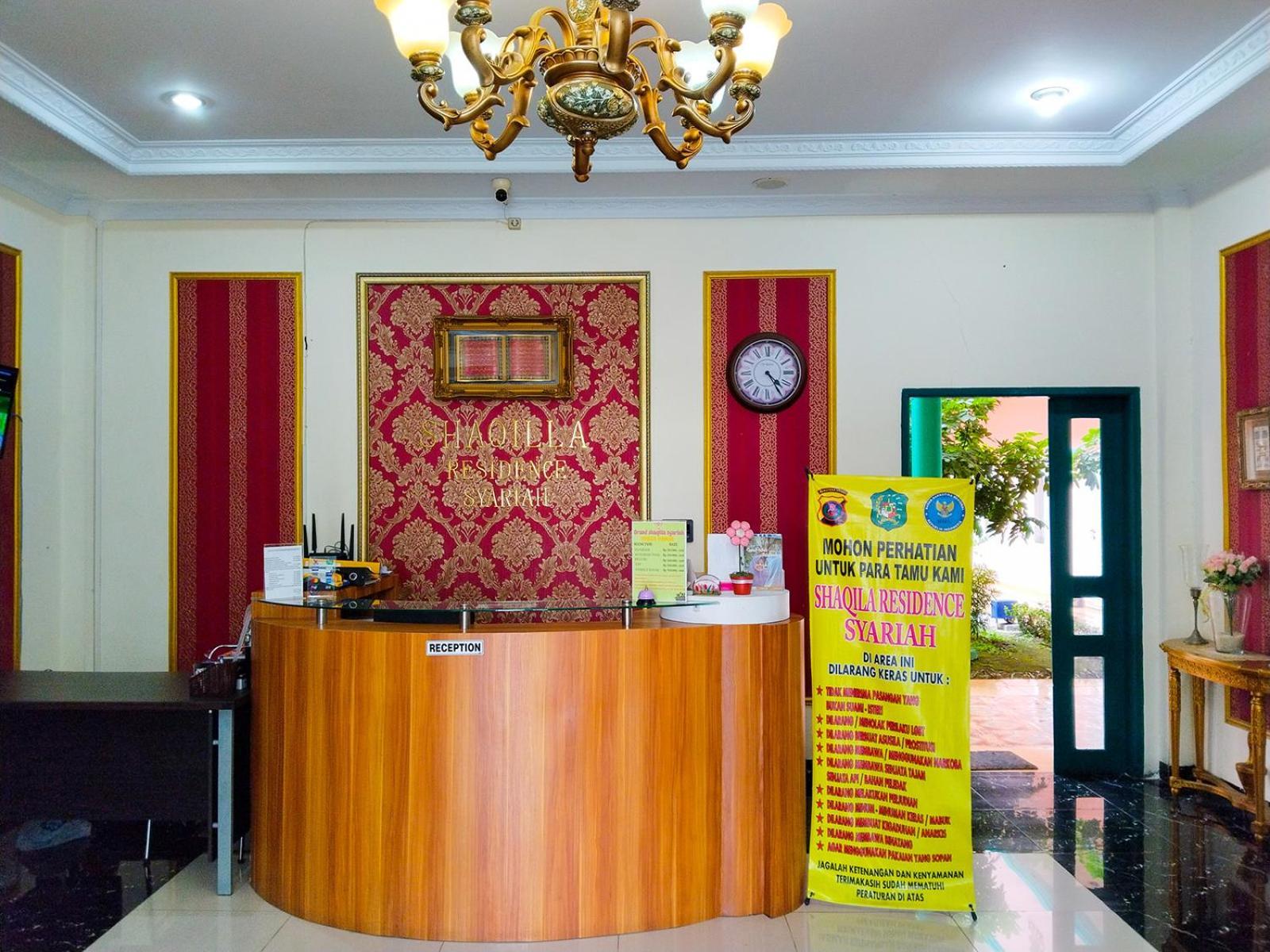 Grand Shaqilla Syariah Hotel Deli Tua Екстериор снимка