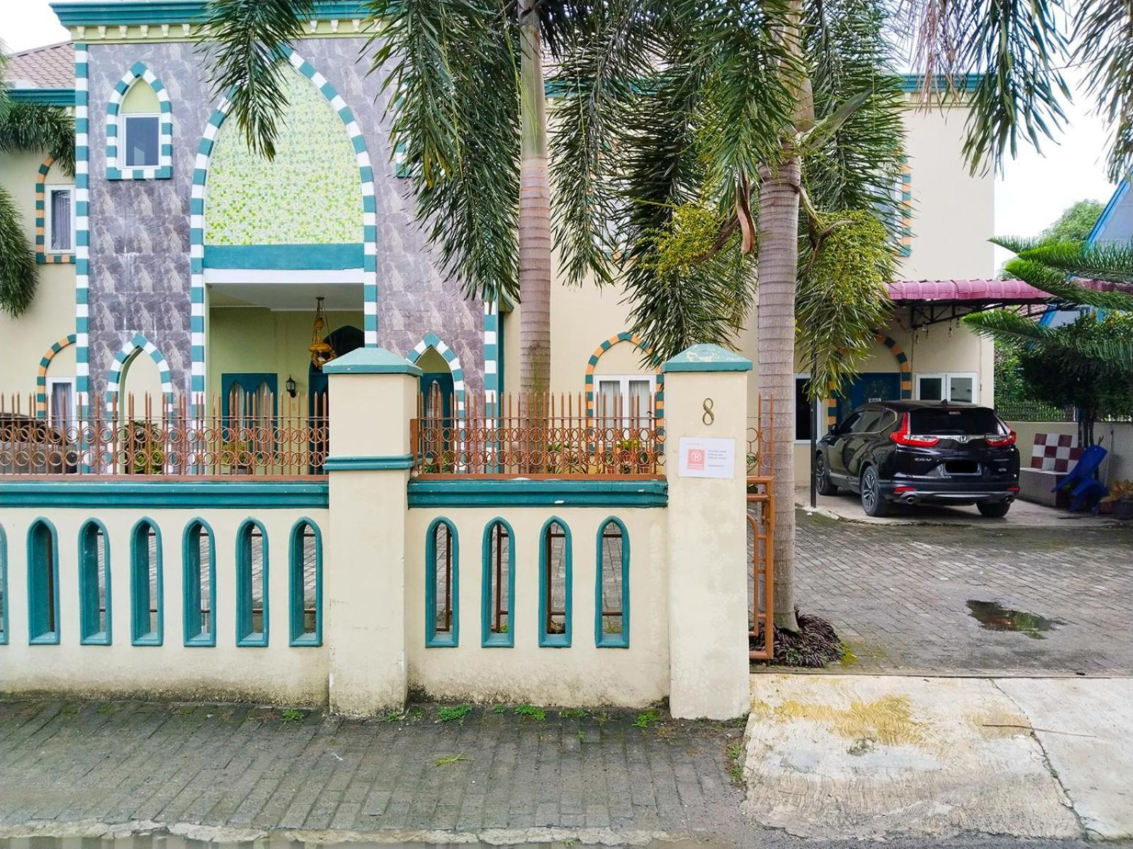 Grand Shaqilla Syariah Hotel Deli Tua Екстериор снимка